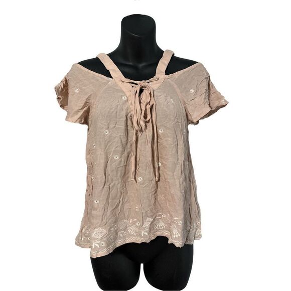 VERY NICE CHOLE & KATIE WOMEN COLD SHOULDER EMBROIDERED PINK BLOUSE Size medium - Picture 1 of 4